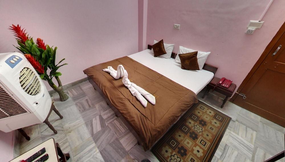 Super Oyo Flagship 72253 Jai Maa Palace Hotel جايبور المظهر الخارجي الصورة